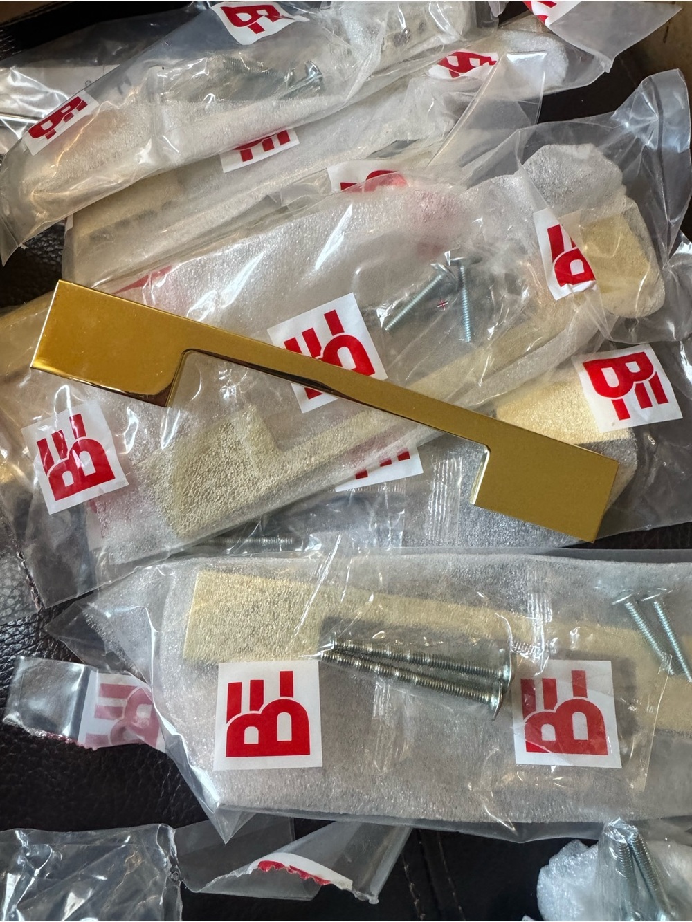 10 Classic 6 inch Gold pulls for any drawer, cabinets or any space. New in pack